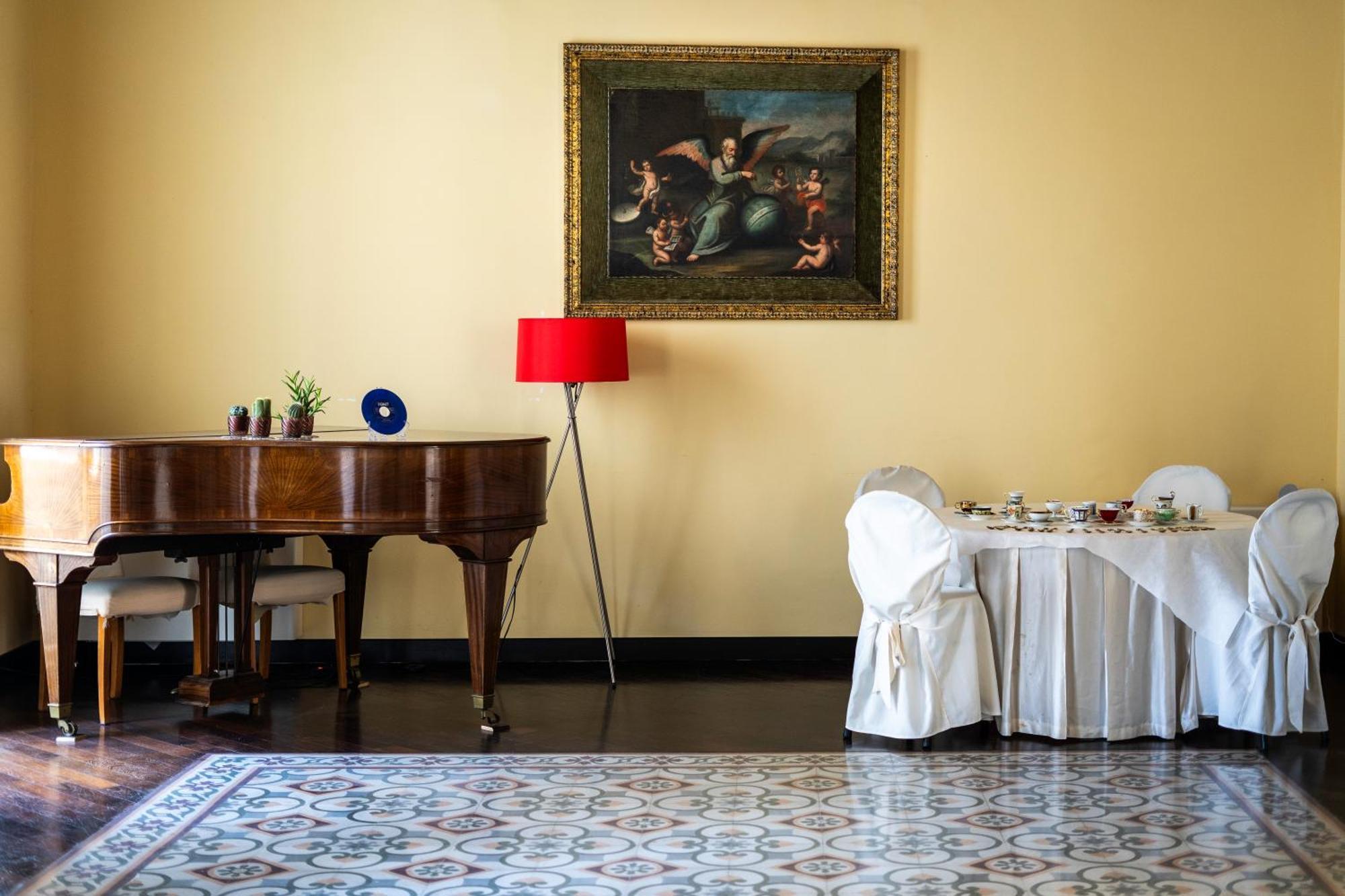 Dimora Storica Giostra Vecchia - Palazzo Grisolia 1809 Cosença Exterior foto